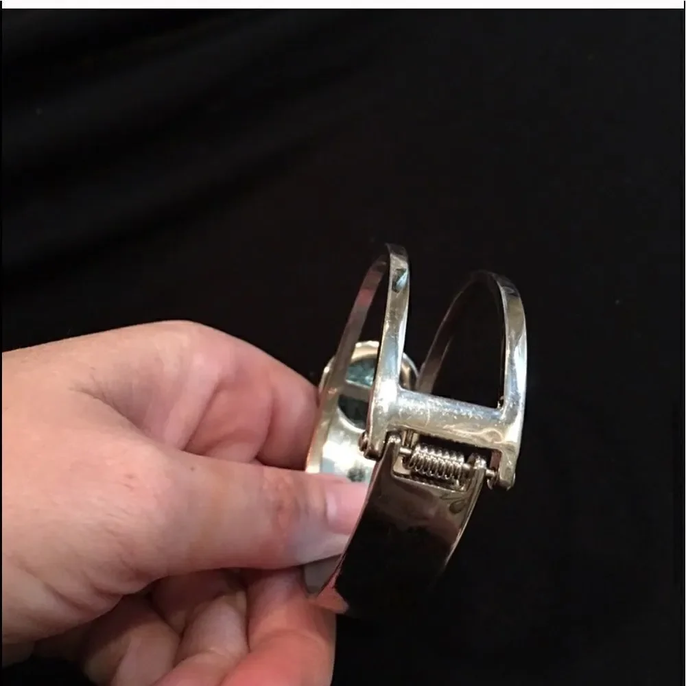 KENNETH COLE Silver & Blue Bracelet! - Picture 5 of 16